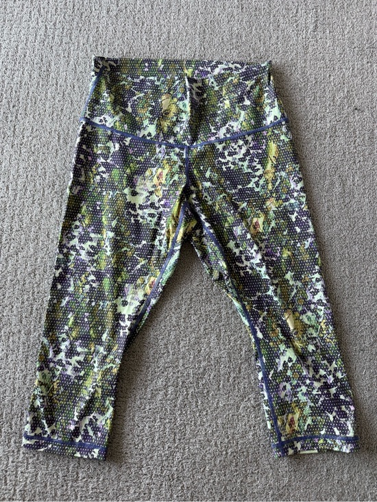 lululemon athletica Pants - lululemon Printed Capri Leggings - Green & Purple